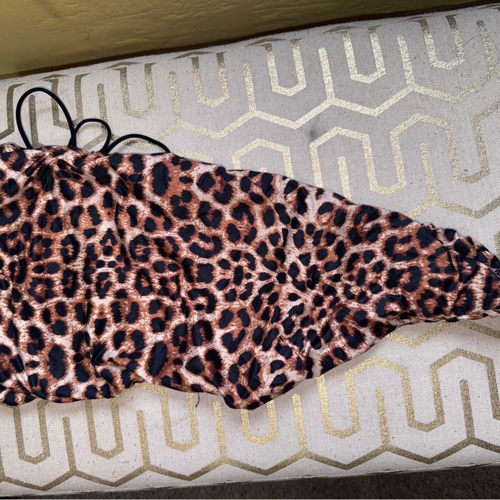 SHEIN Leopard Print Bodysuit